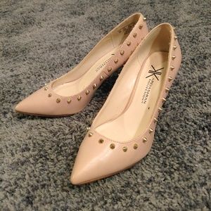 Kardashian Kollection pink heels